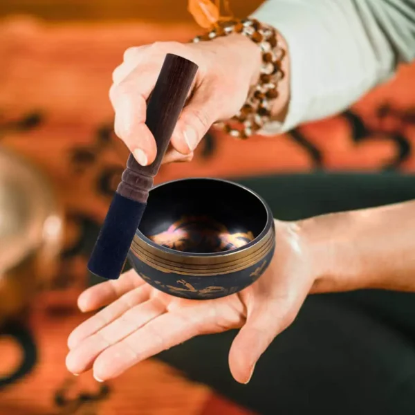 Bol Chantant Tibétain avec Motif Lotus – Idéal pour le Sommeil, la Méditation, la Prière et la Guérison des Chakras - Image 3