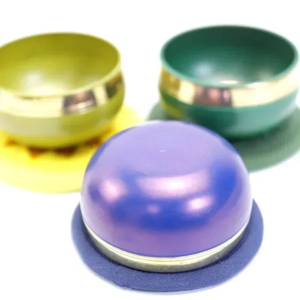 Bol Chantant Tibétain en Laiton Fait Main – Ensemble de Bols Chakras Colorés pour Méditation et Harmonisation des Chakras - Image 4