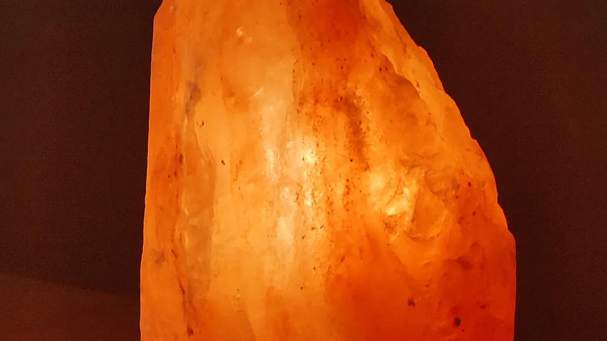 Qu’est-ce qu’une lampe de sel de l’Himalaya ?